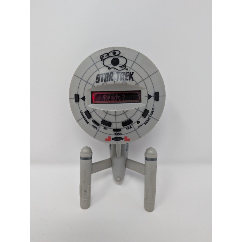 Star Trek 20Q Mattel Radica 2009 USS Enterprise NCC-1701 Handheld Game Works